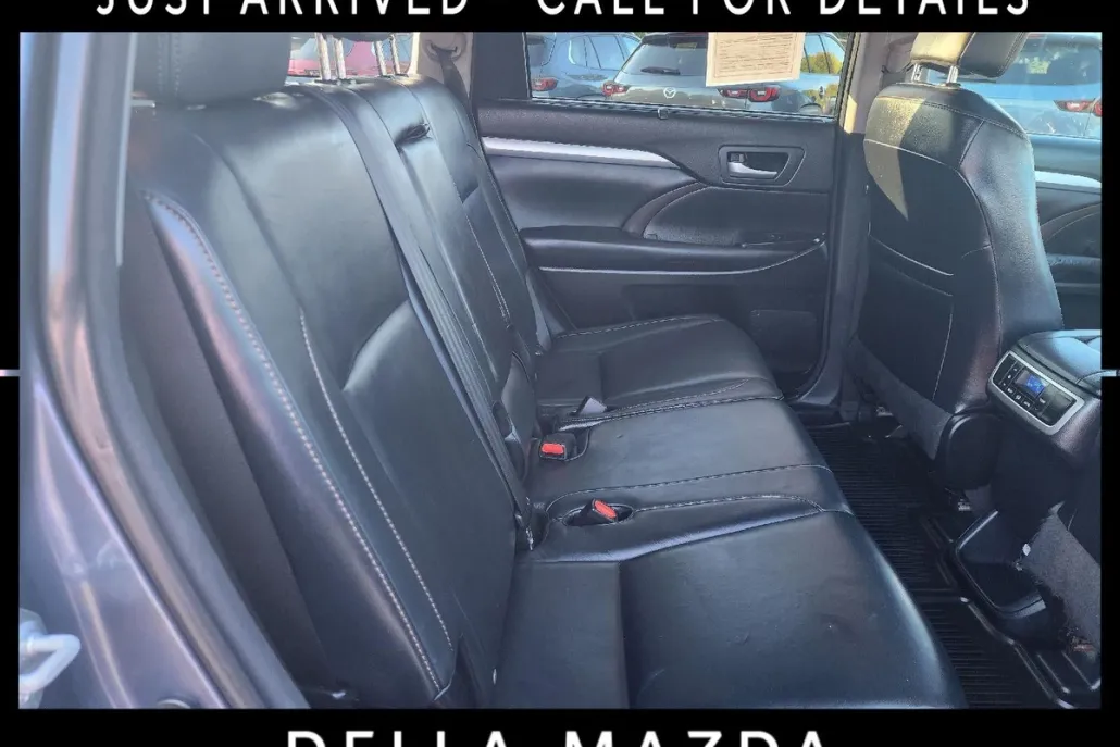 2016 Toyota Highlander XLE photo 1