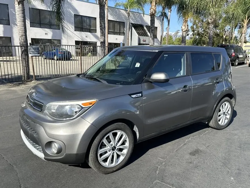 2019 Kia Soul Plus photo 1