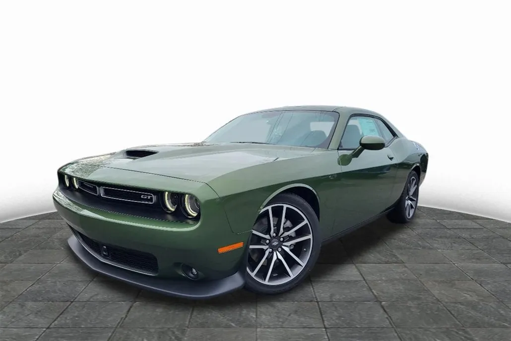 2023 Dodge Challenger GT photo 1