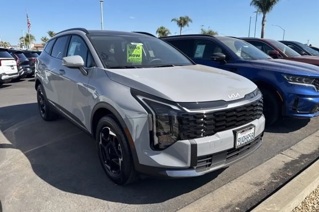 2026 Kia Sportage Hybrid EX photo 1