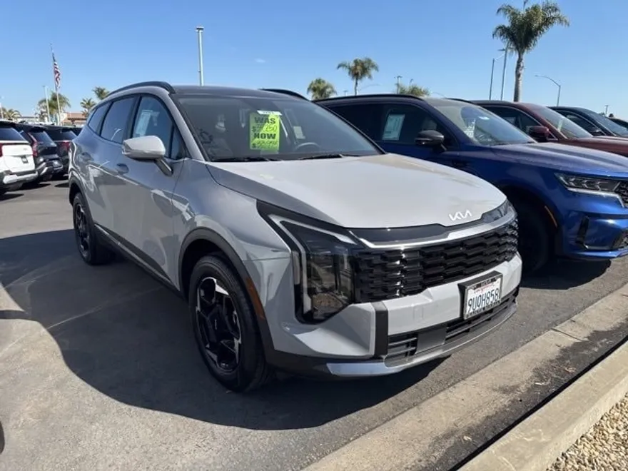 2026 Kia Sportage Hybrid EX photo 1