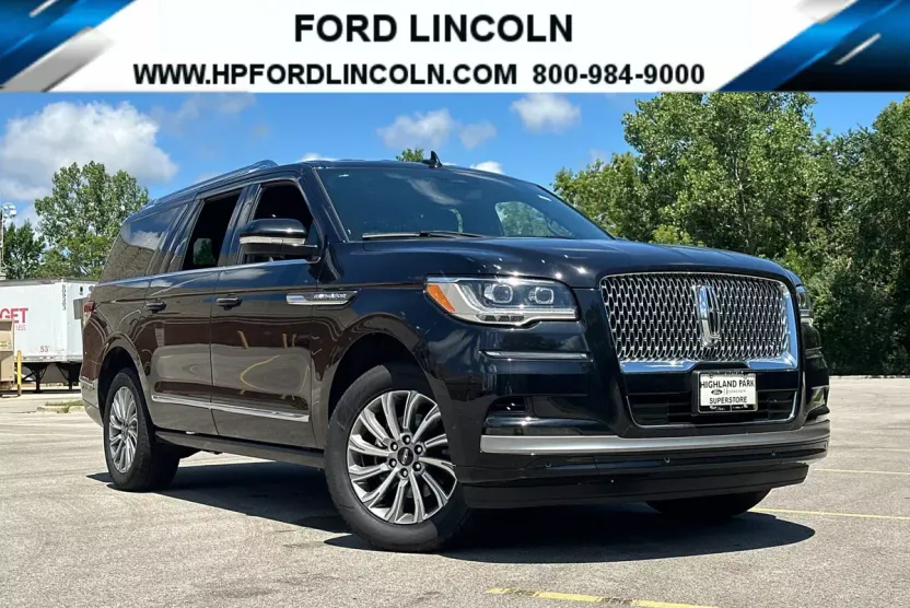2024 Lincoln Navigator L Premiere photo 1