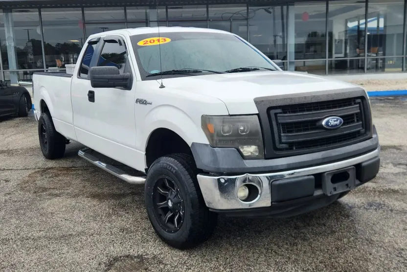 2013 Ford F-150 photo 1