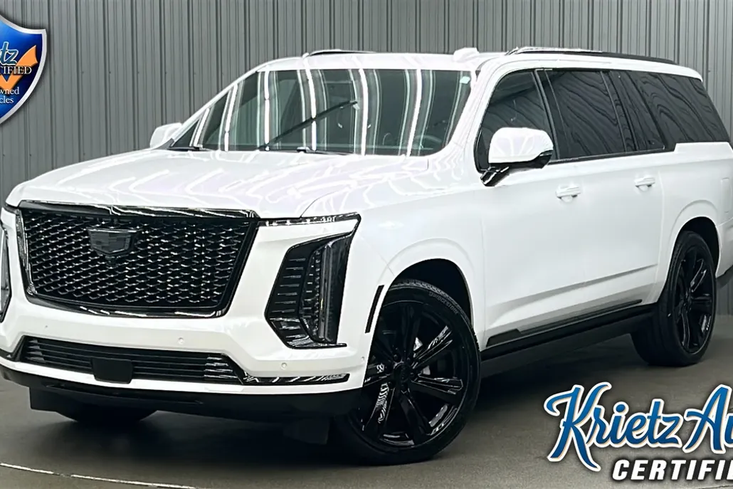 2025 Cadillac Escalade ESV Sport photo 1