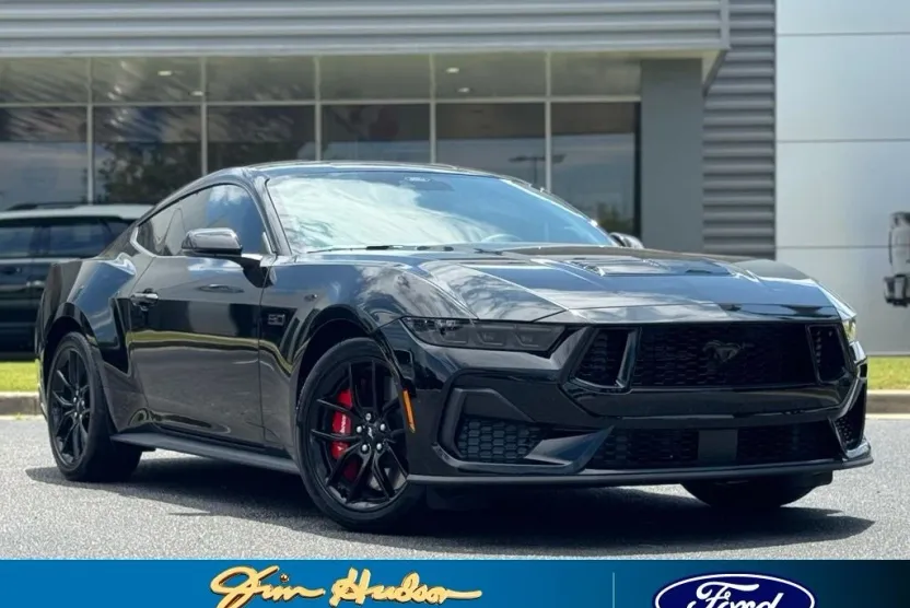 2025 Ford Mustang GT Premium photo 1