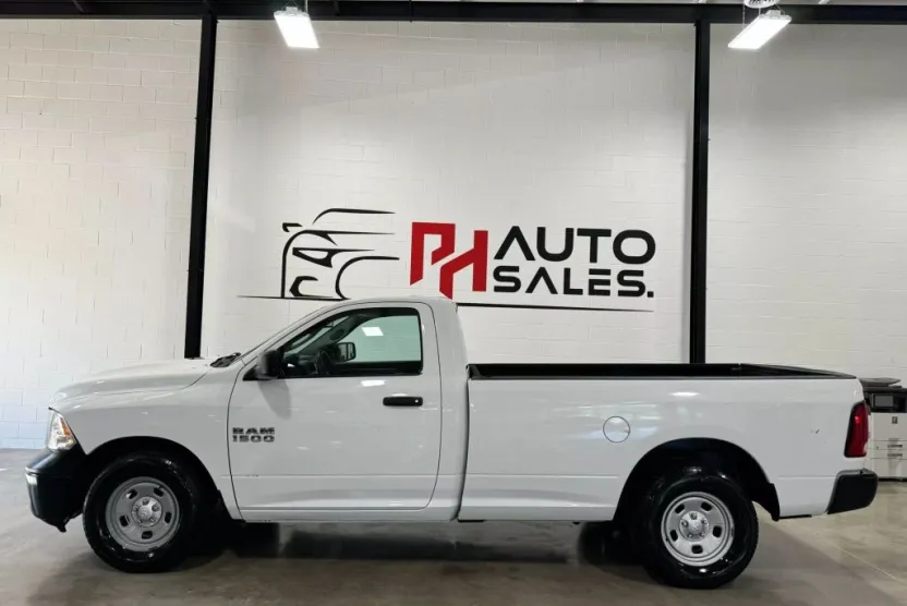 2017 Ram 1500 Tradesman photo 1