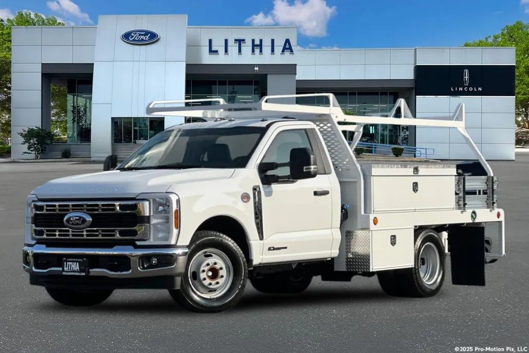 2024 Ford F-350 XL photo 1