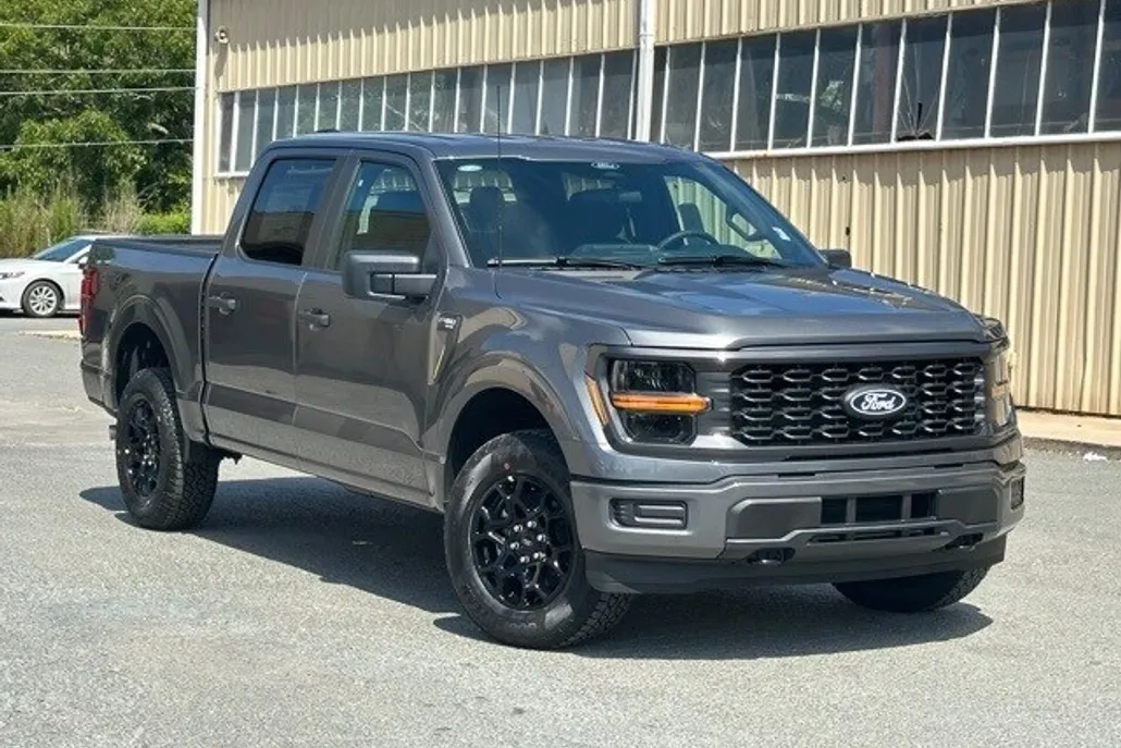 2025 Ford F-150 STX photo 1
