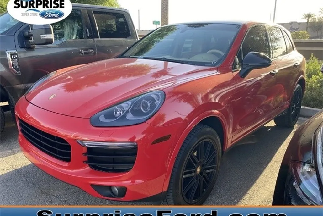 2017 Porsche Cayenne photo 1