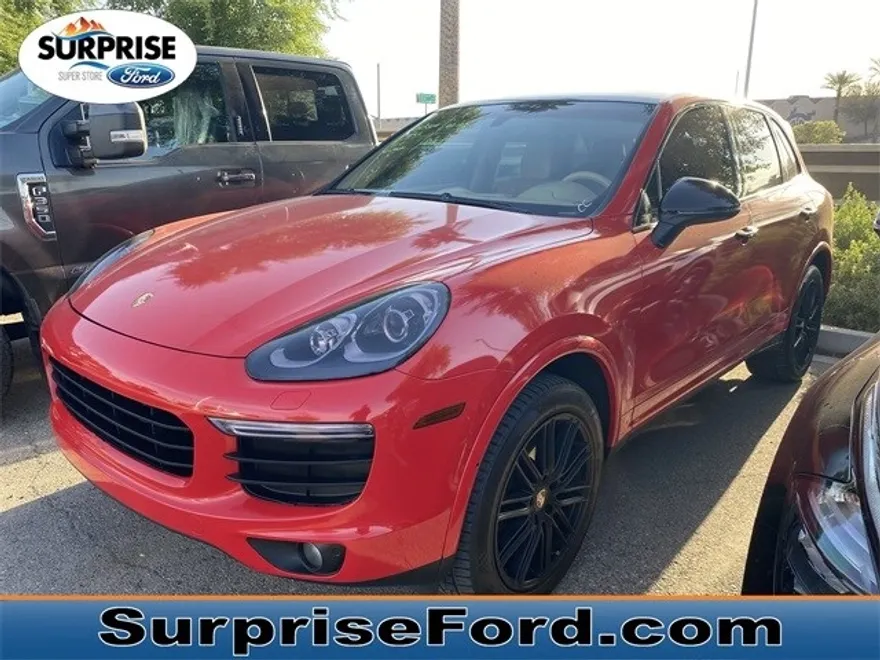 2017 Porsche Cayenne photo 1