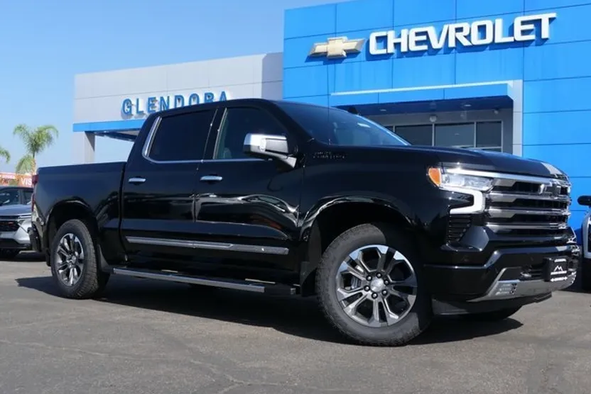2026 Chevrolet Silverado High Country photo 1