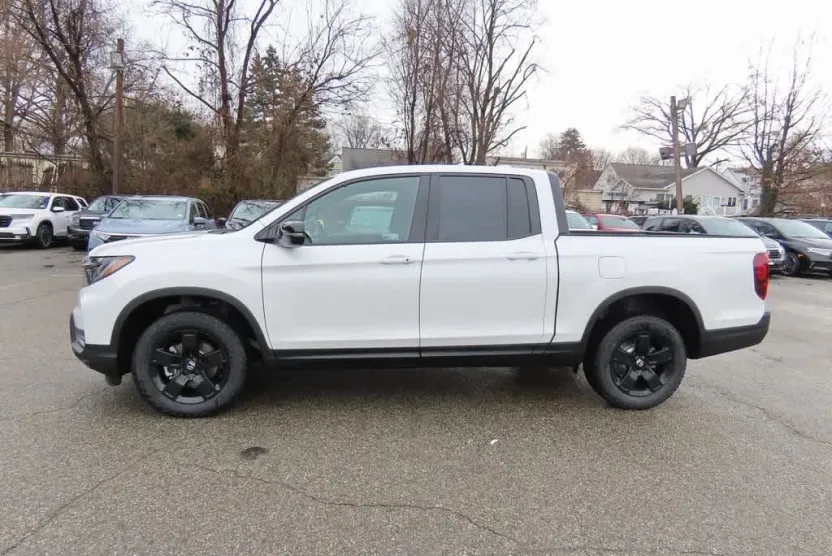 2026 Honda Ridgeline Black Edition photo 1