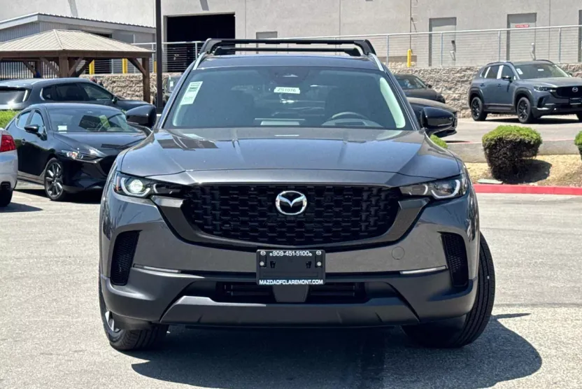 2025 Mazda CX-50 Premium Plus photo 1