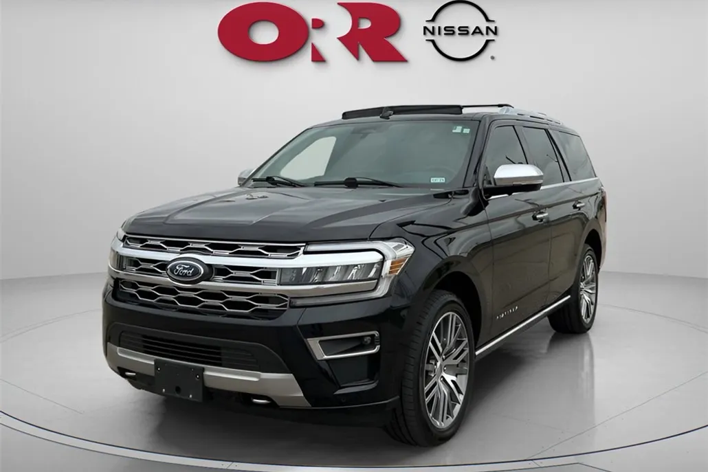 2022 Ford Expedition Platinum photo 1