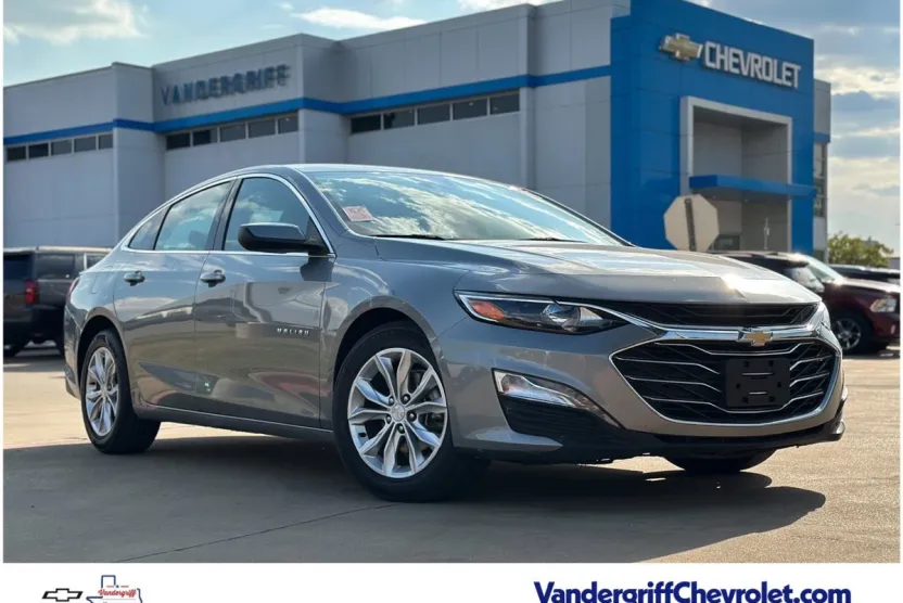 2023 Chevrolet Malibu 1LT photo 1