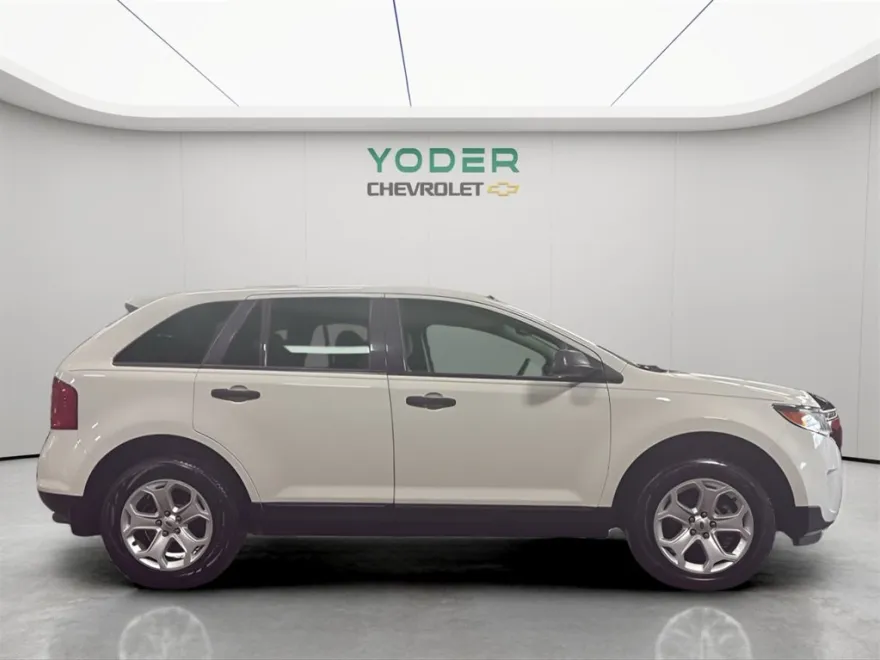 2013 Ford Edge SE photo 1