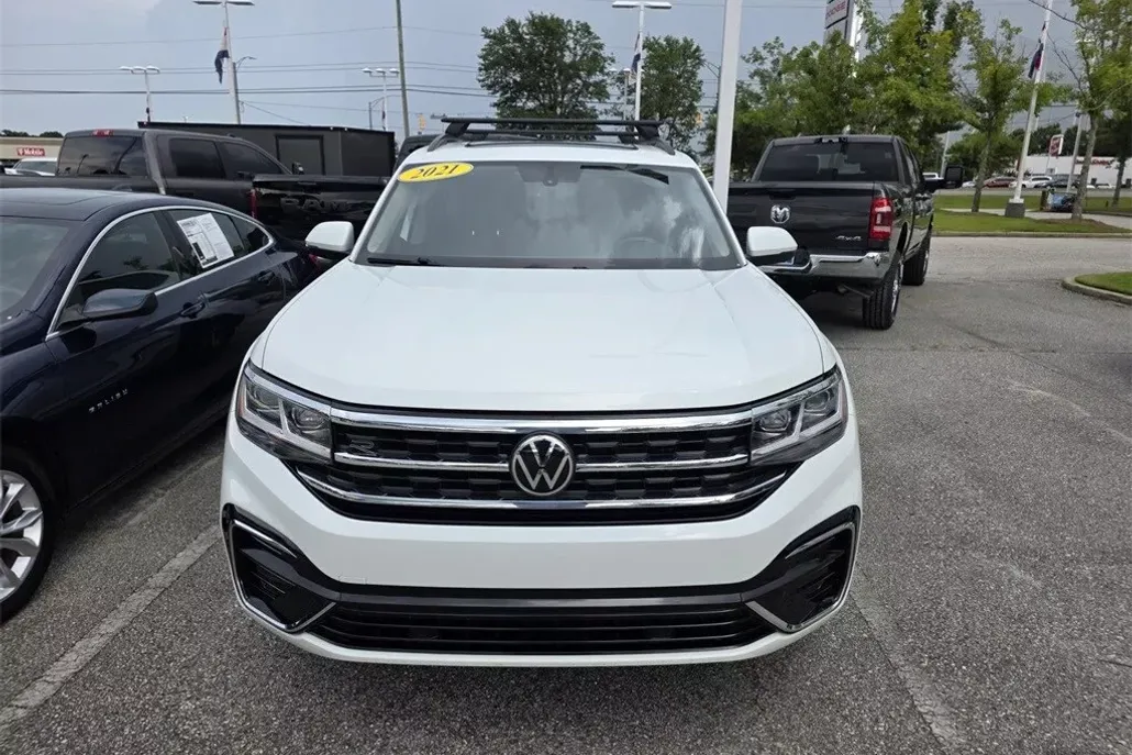 2021 Volkswagen Atlas V6 SE Technology R-Line photo 1
