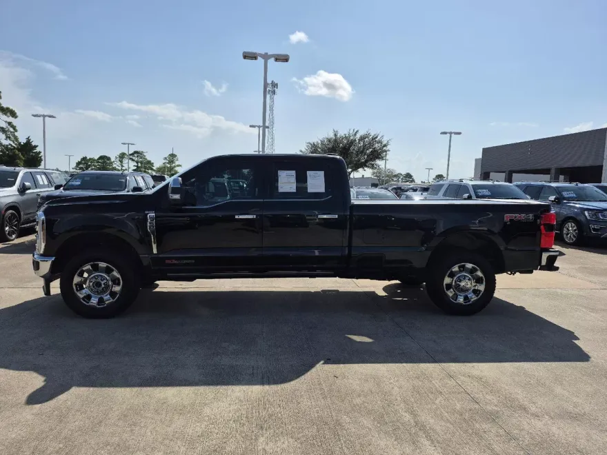 2024 Ford F-350 King Ranch photo 1