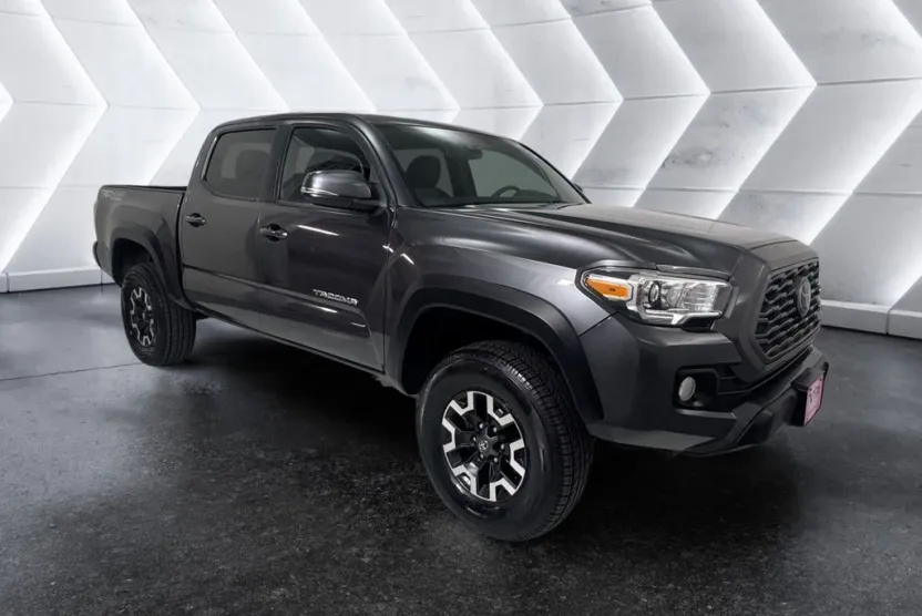 2022 Toyota Tacoma TRD Off-Road photo 1