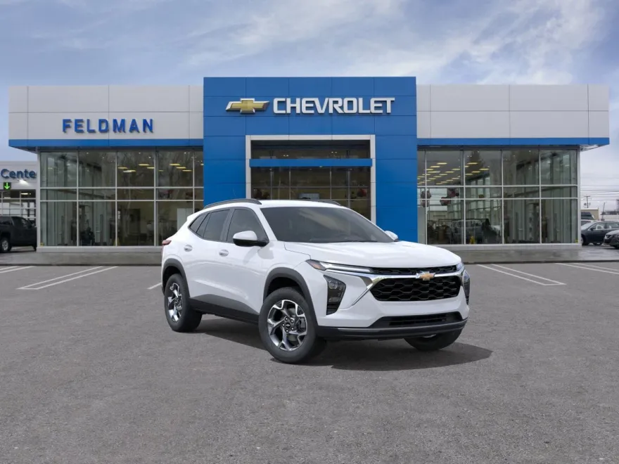 2025 Chevrolet Trax LT photo 1