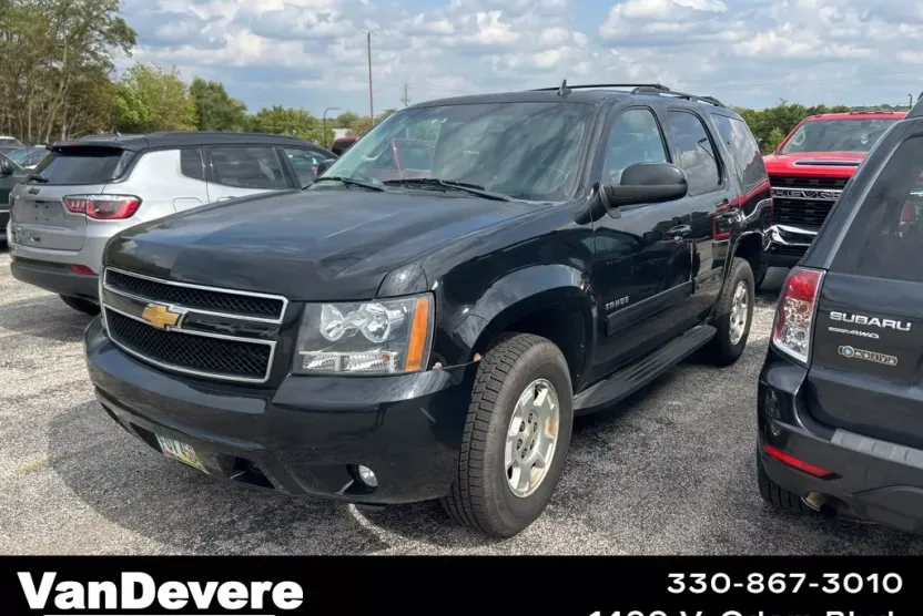 2013 Chevrolet Tahoe LT photo 1
