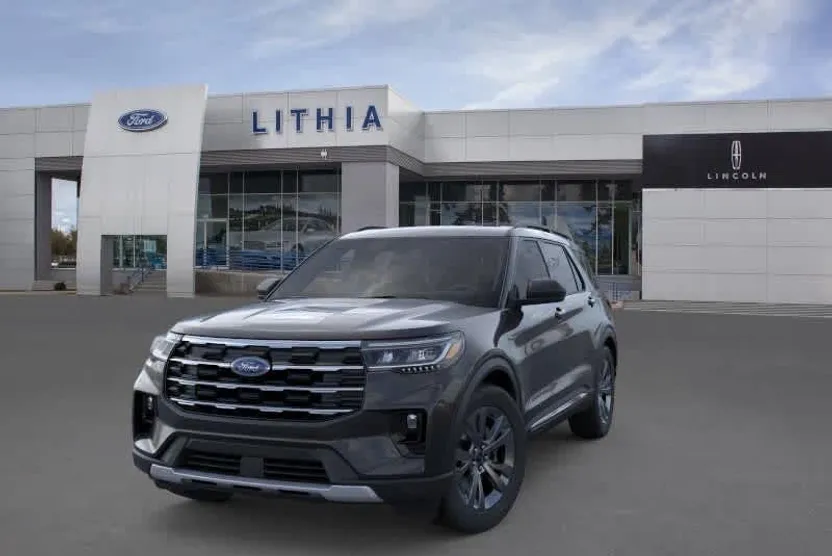 2025 Ford Explorer photo 1