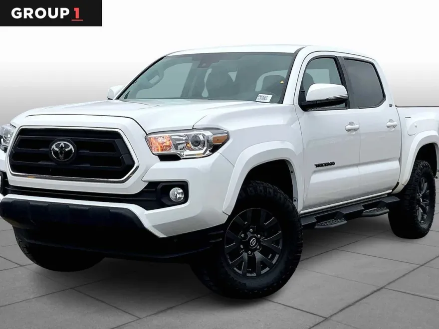 2023 Toyota Tacoma SR5 4x4 Double Cab V6 photo 1