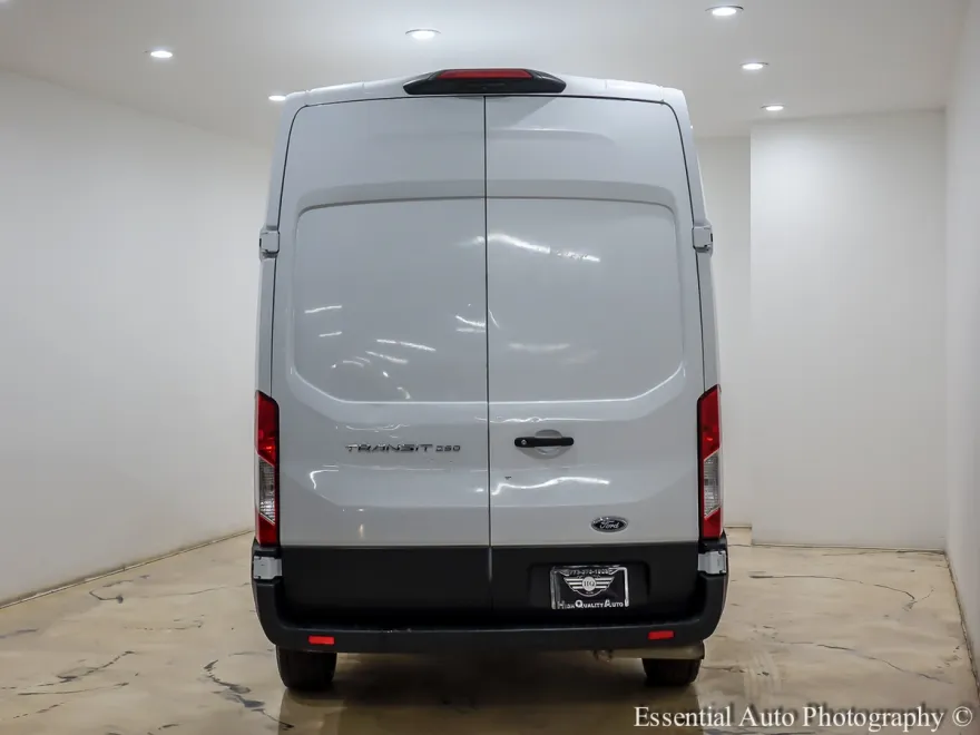 2021 Ford Transit photo 1