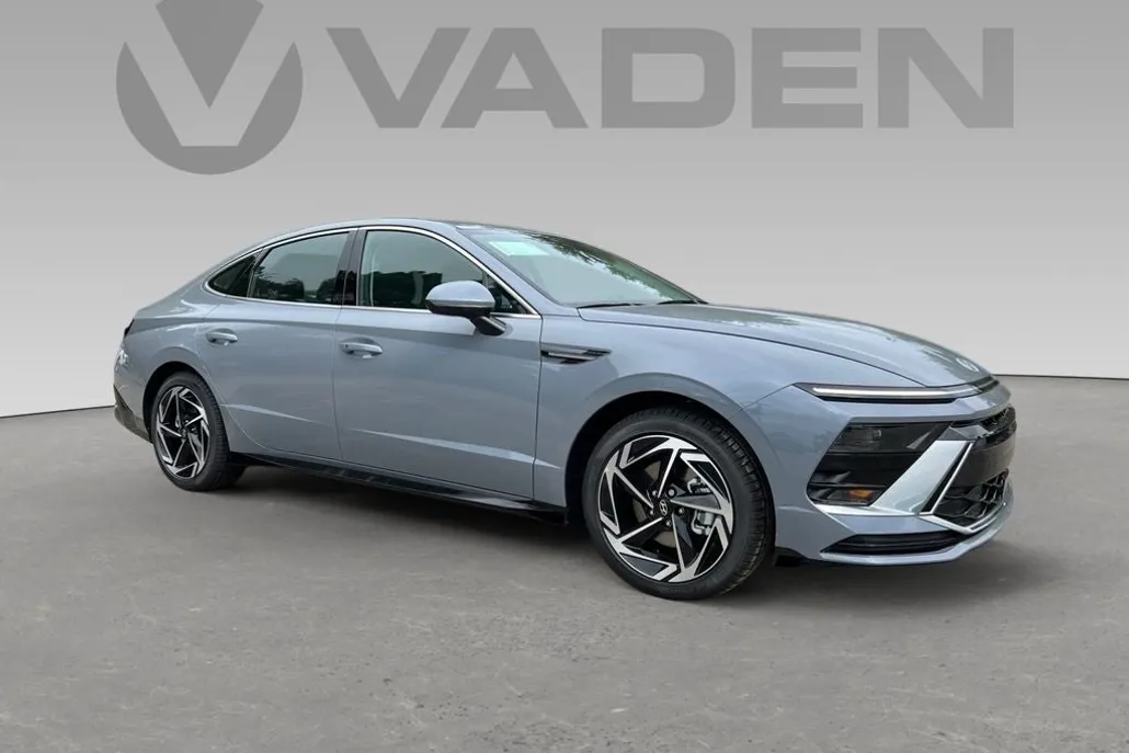2026 Hyundai Sonata SEL Sport photo 1
