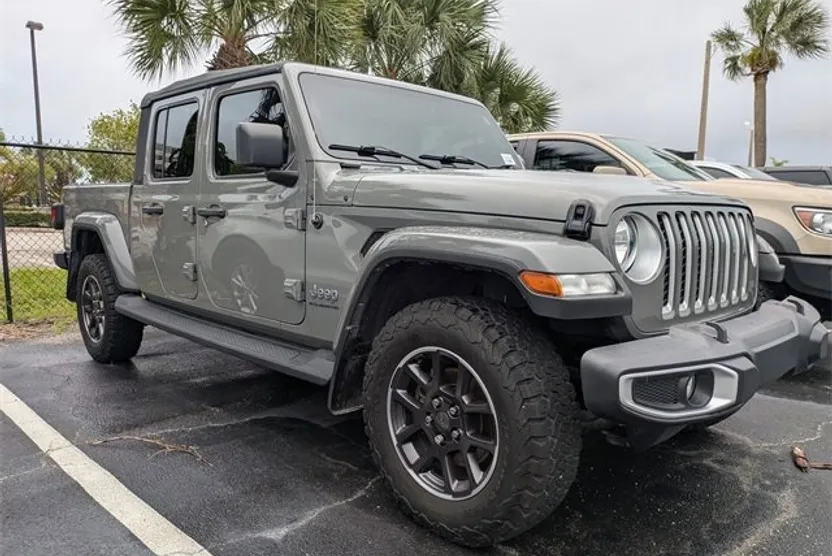 2023 Jeep Gladiator Overland photo 1