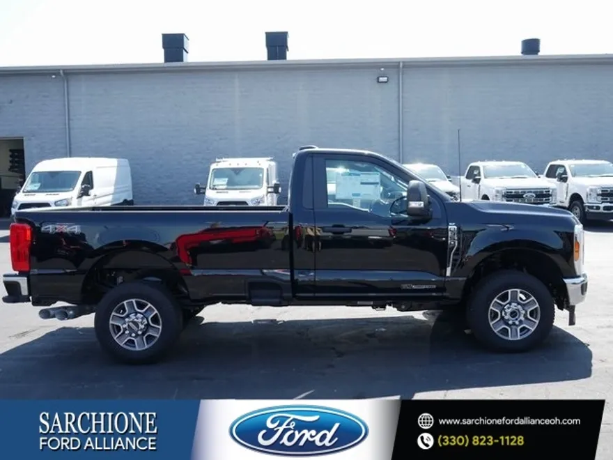 2025 Ford F-350 photo 1