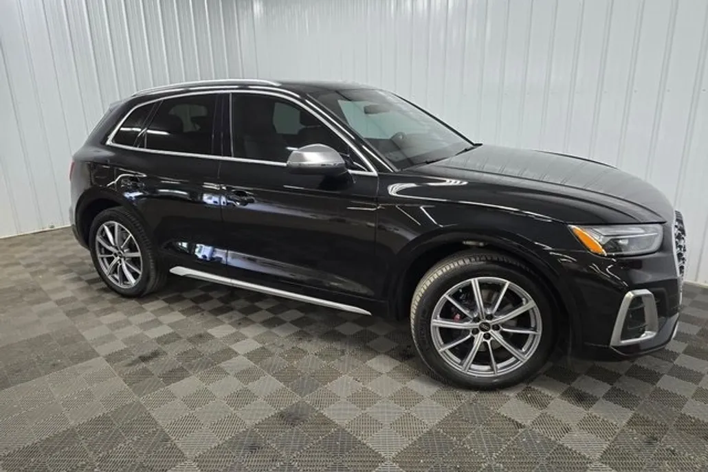 2022 Audi SQ5 Premium Plus photo 1