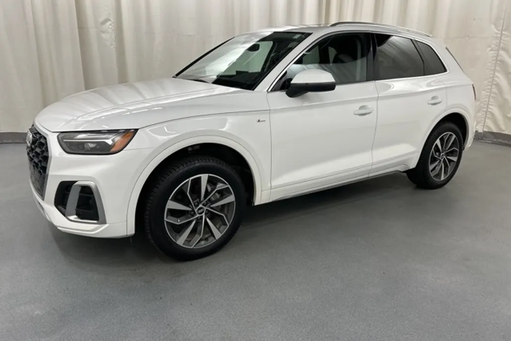 2022 Audi Q5 45 S line Premium photo 1