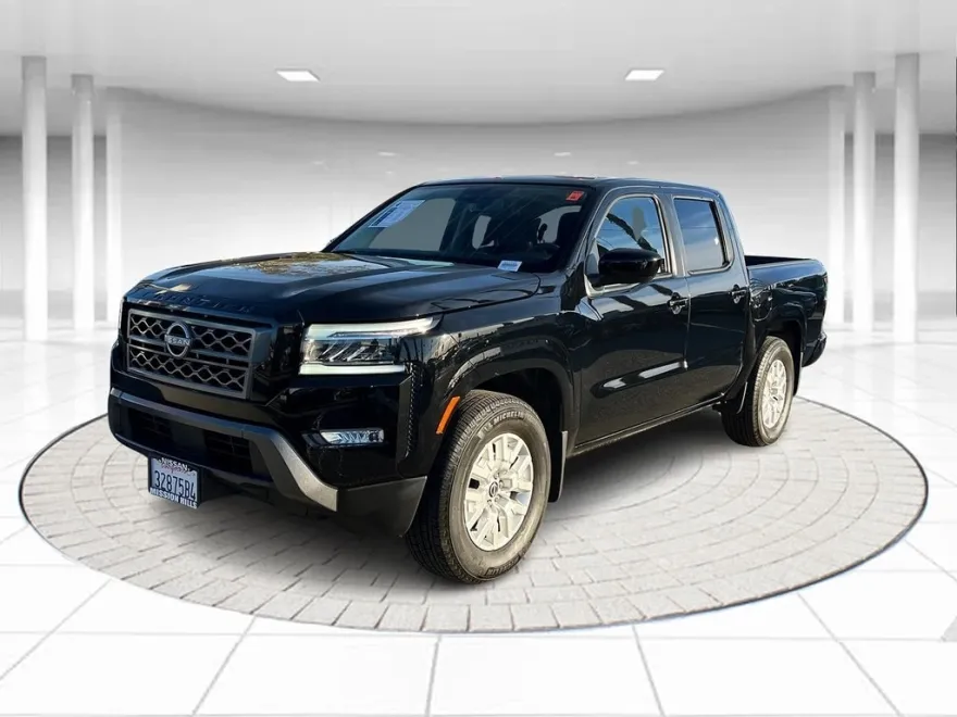 2023 Nissan Frontier SV photo 1