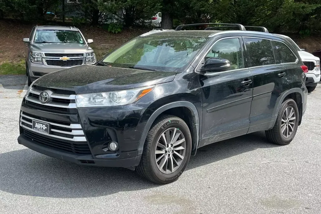 2018 Toyota Highlander XLE photo 1