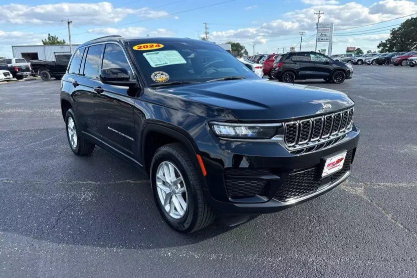 2024 Jeep Grand Cherokee Laredo X photo 1