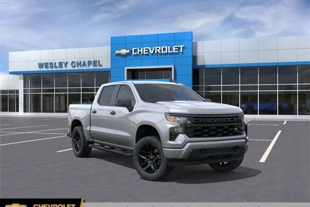 2025 Chevrolet Silverado 1500 Custom photo 1