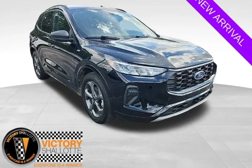 2023 Ford Escape ST-Line photo 1