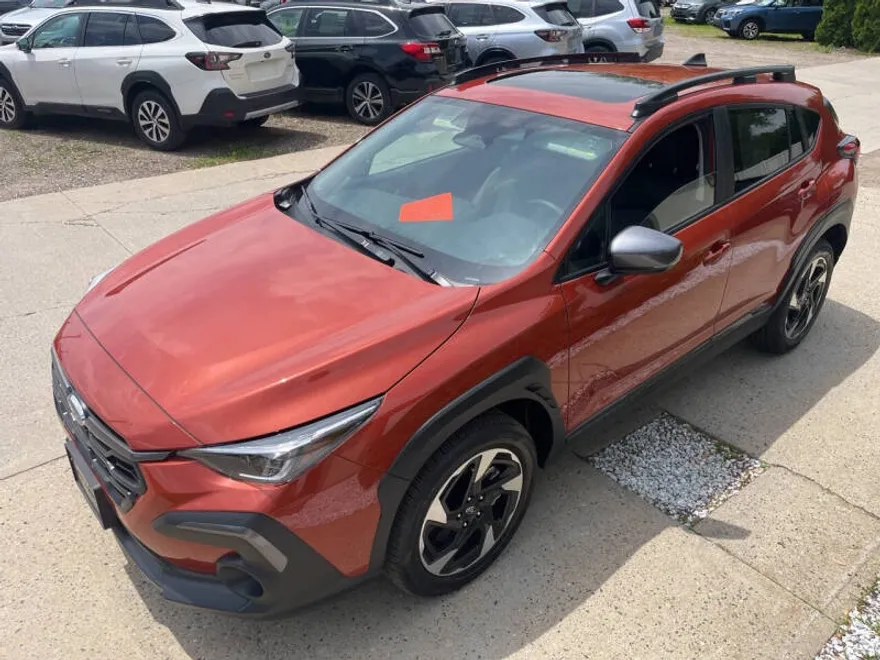 2024 Subaru Crosstrek Limited photo 1