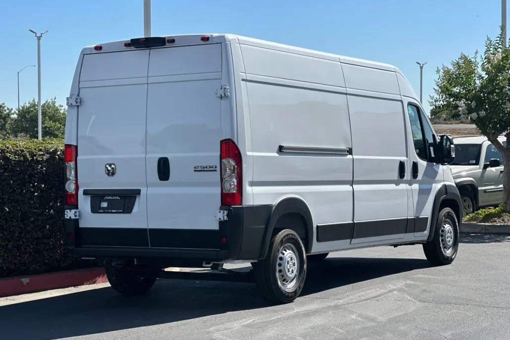 2025 Ram ProMaster 2500 photo 1