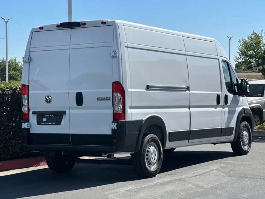 2025 Ram ProMaster 2500 photo 1