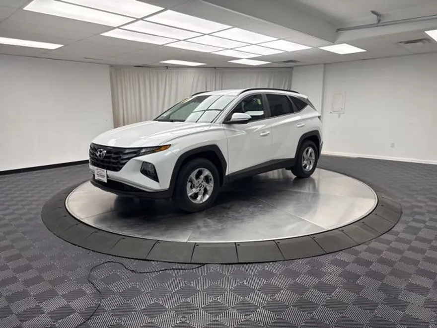 2022 Hyundai Tucson SEL photo 1