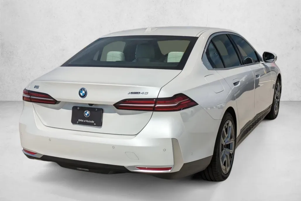 2025 Bmw i5 xDrive40 photo 1