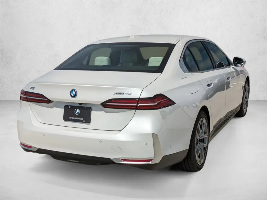 2025 Bmw i5 xDrive40 photo 1