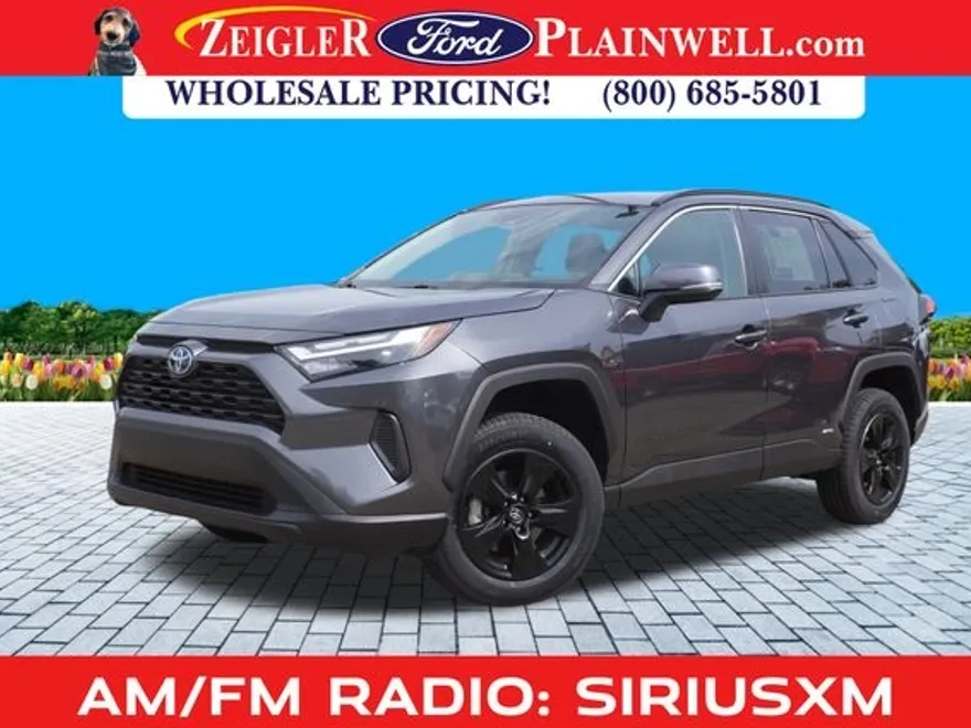 2023 Toyota RAV4 Hybrid XLE photo 1