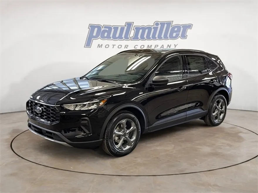 2025 Ford Escape ST-Line photo 1