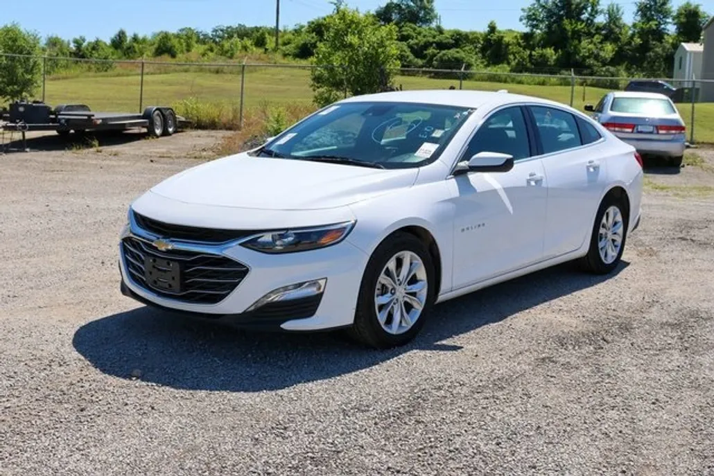 2023 Chevrolet Malibu 1LT photo 1