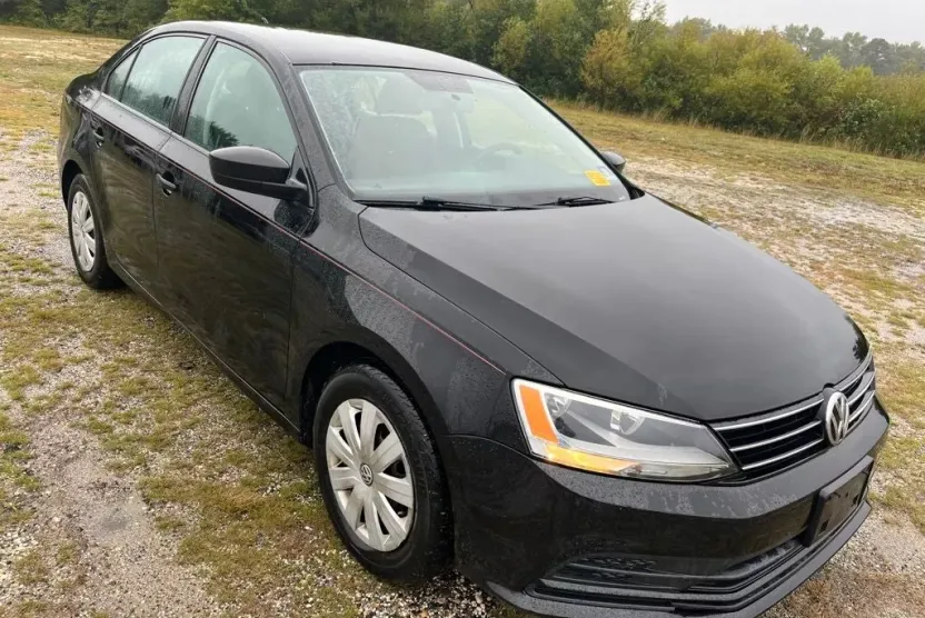 2015 Volkswagen Jetta 2.0 S photo 1