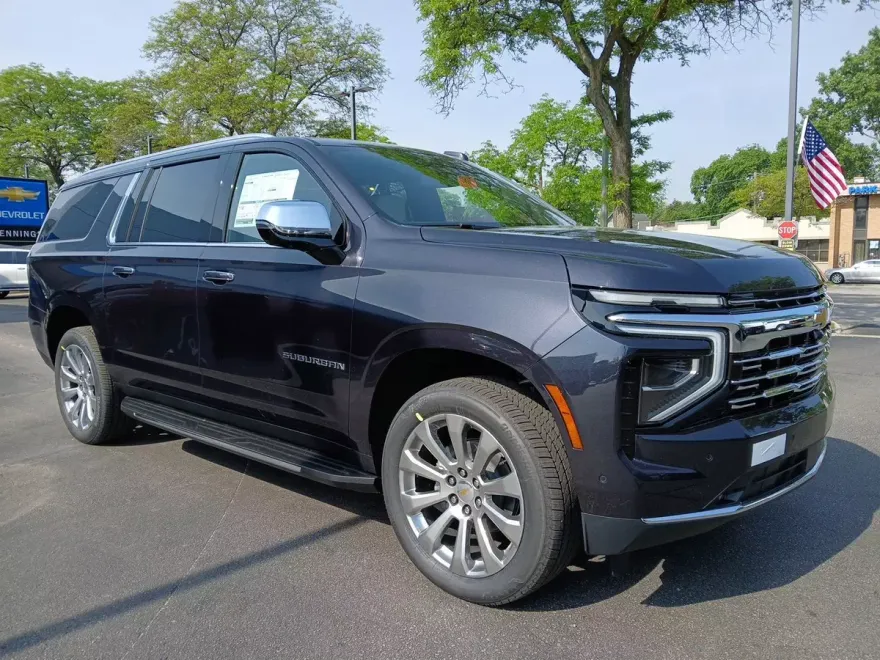 2025 Chevrolet Suburban Premier photo 1