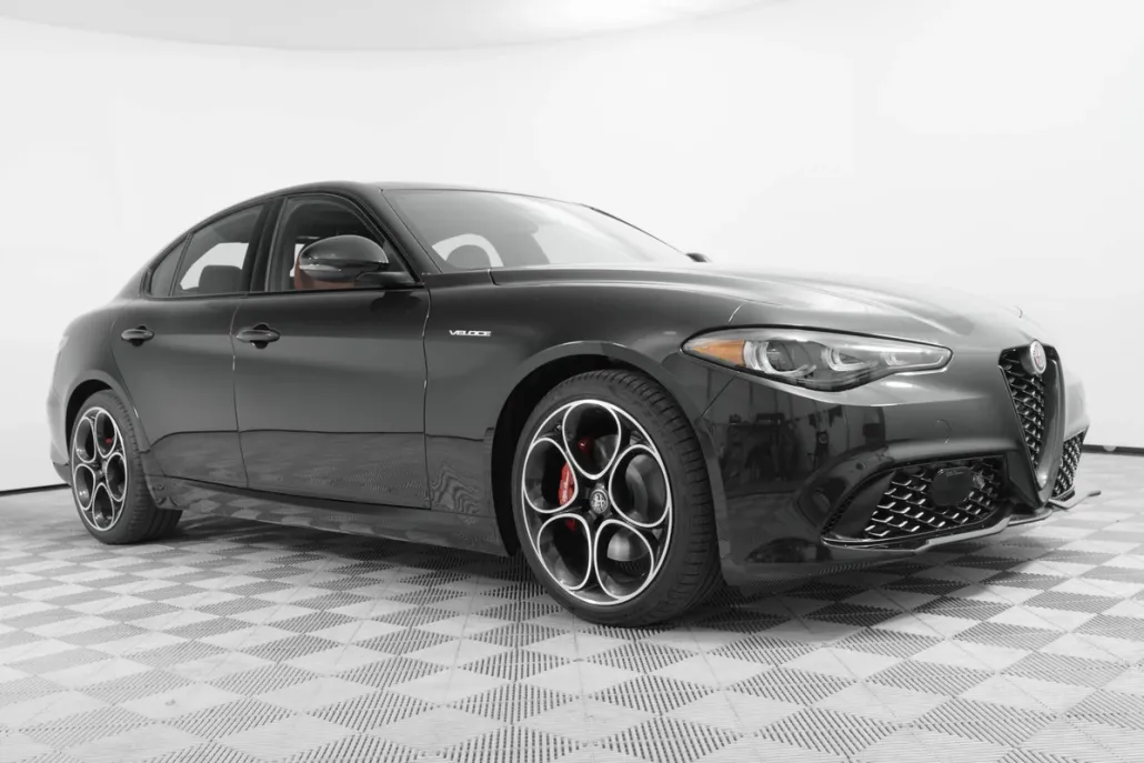 2025 Alfa Romeo Giulia SPRINT photo 1